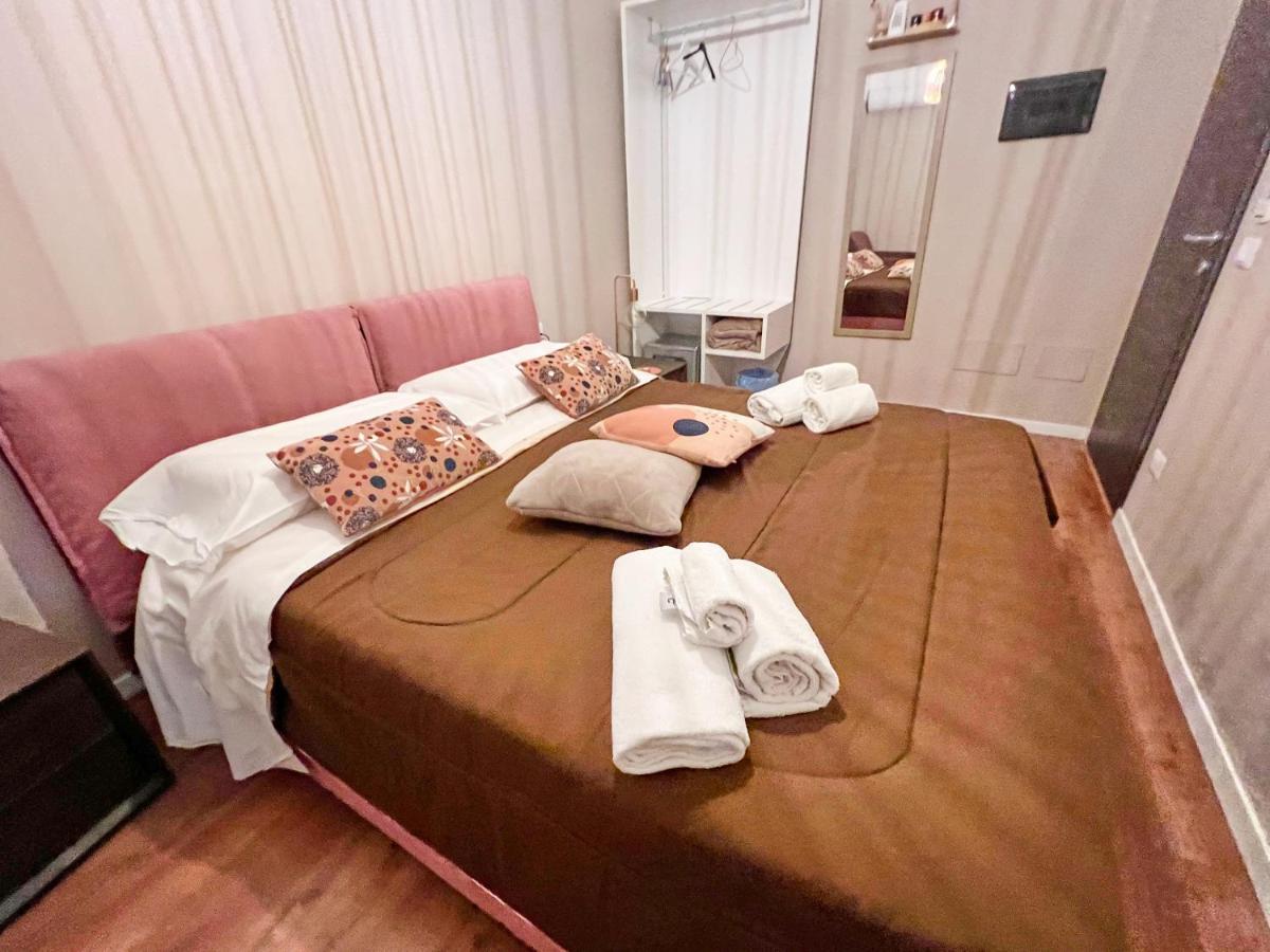 Residenza Del Castillo Palermo Bagian luar foto